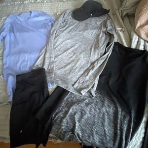 Lululemon lot size large